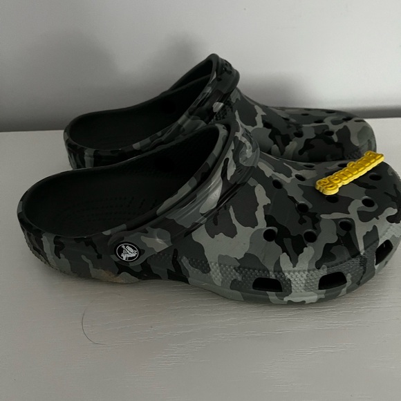 Camouflage Crocs 8M 10W - Picture 1 of 4
